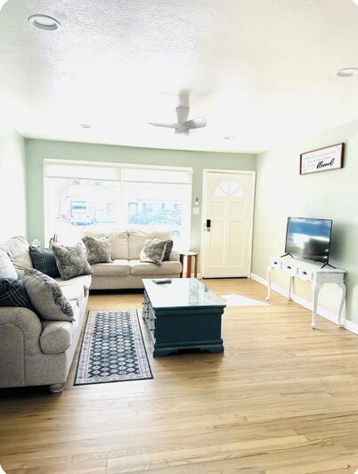 lovely 3-bedroom home close to everything Colorado Springs has to offer