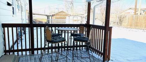 屋外ダイニングエリア