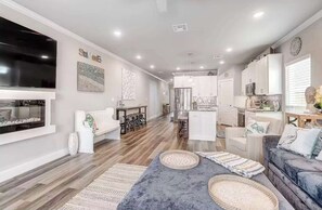 Téléviseur, foyer, bureau