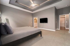 4 bedrooms, WiFi, bed sheets