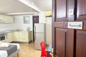 Fridge, microwave, coffee/tea maker, toaster