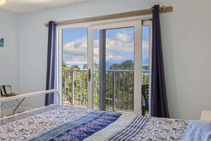 2 bedrooms, iron/ironing board, travel cot, free WiFi