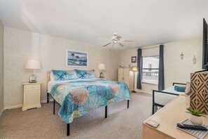 2 Schlafzimmer, Schreibtisch, Bügeleisen/Bügelbrett, Reisekinderbett