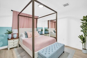 5 habitaciones, tabla de planchar con plancha, cuna de viaje y wifi 