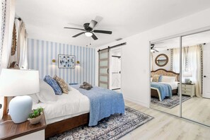 5 makuuhuonetta, silitysrauta/-lauta, vauvan matkasänky, Wi-Fi