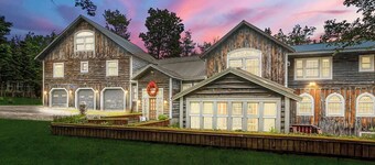 The Rosewood. Outdoor Hot tub. Indoor H pool& more