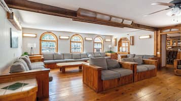 TV, fireplace, books, offices