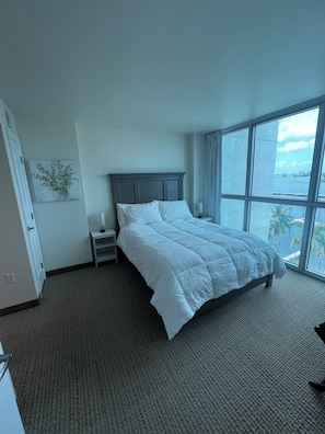 WiFi, bed sheets, wheelchair access