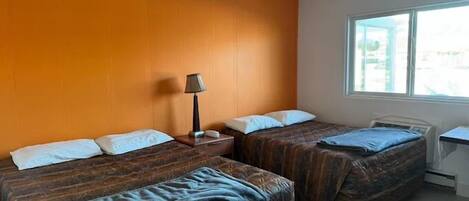 Classic Double or Twin Room | Desk, free WiFi