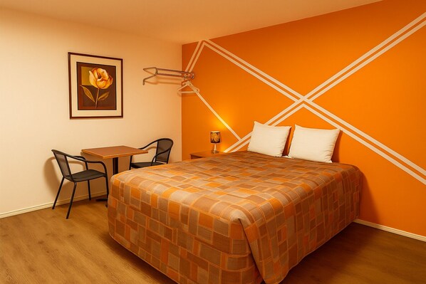 Habitació individual clàssica | Escriptori i wifi gratuïta 