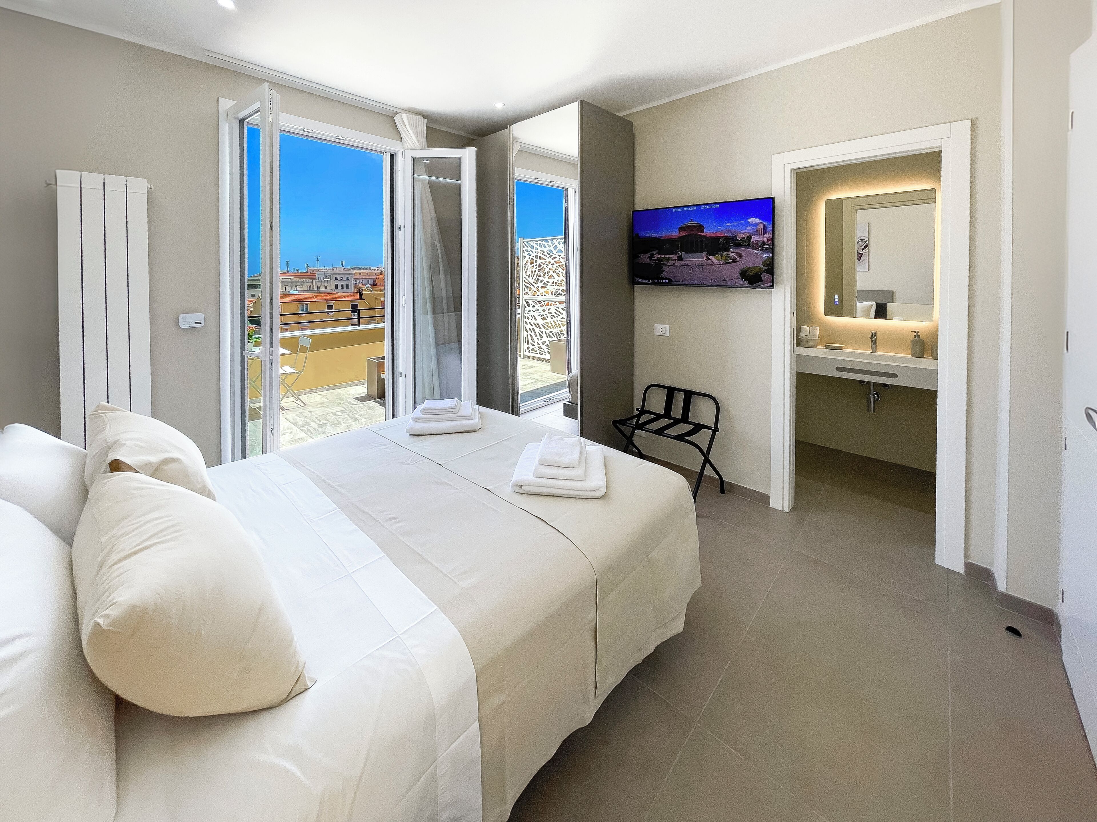 Habitación individual Deluxe, vista a la ciudad | Wifi gratis 