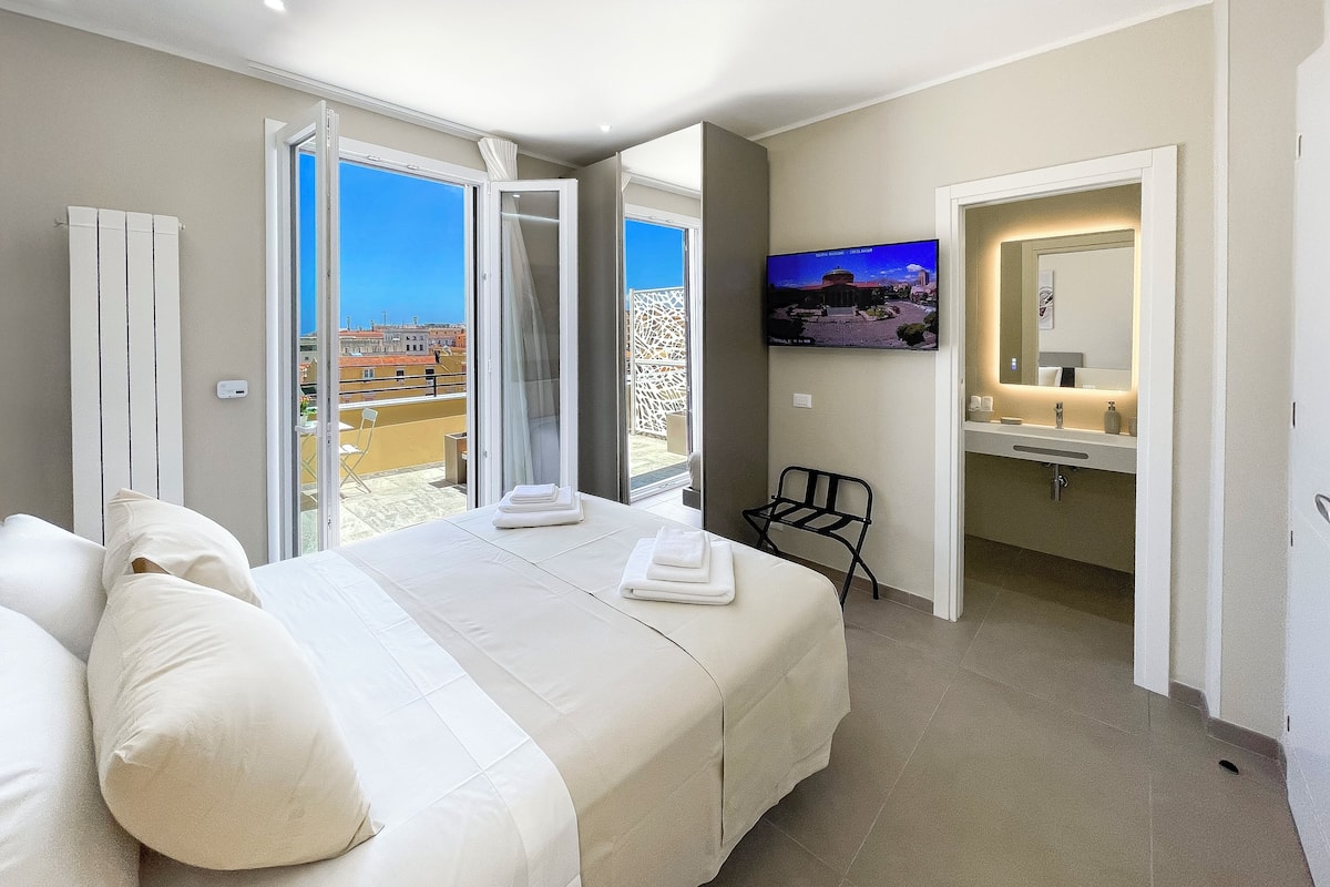 Habitación individual Deluxe, vista a la ciudad | Wifi gratis