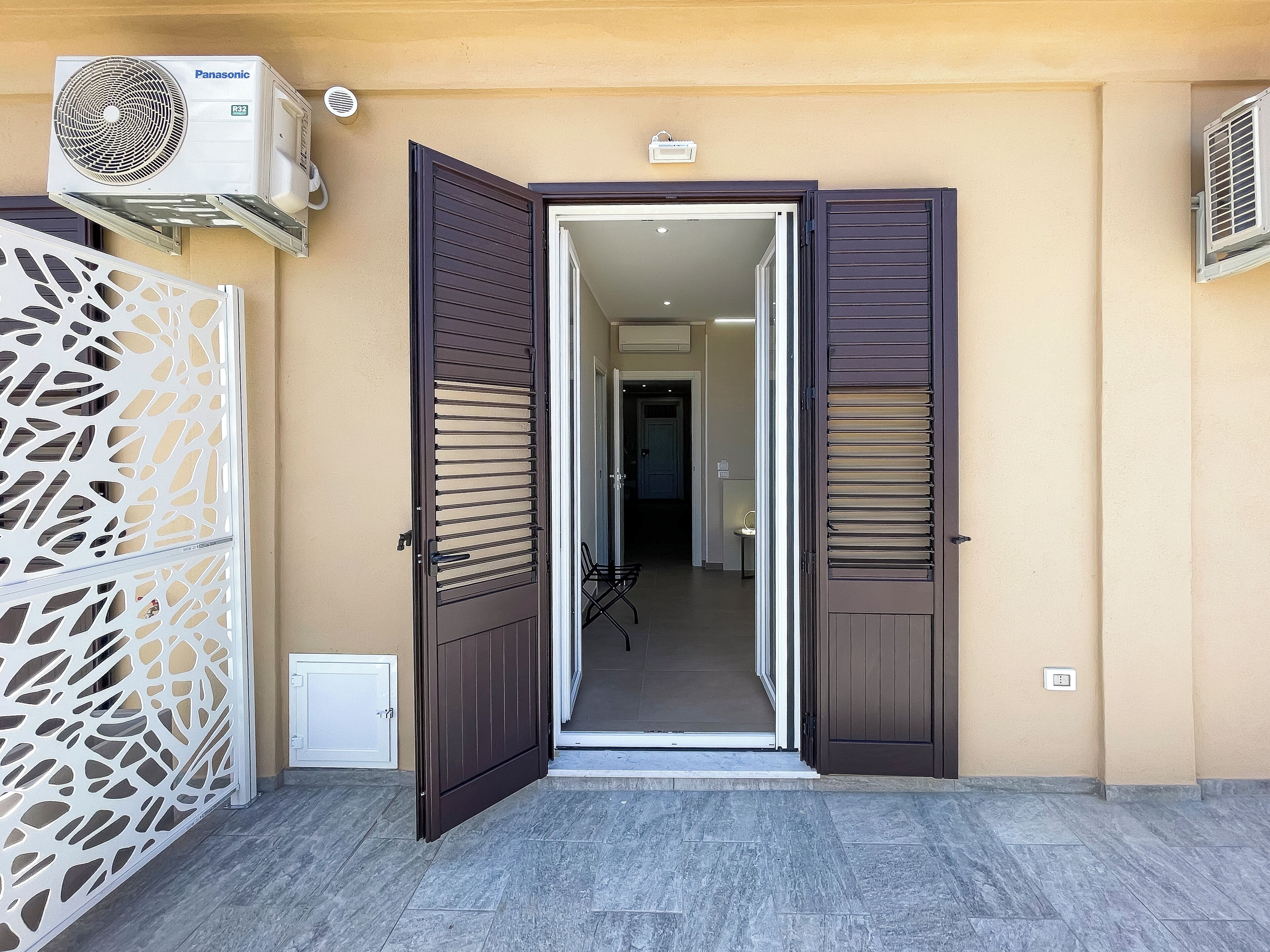 Double Room, City View | Terrace/patio