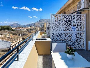 Quarto casal, vista para a cidade | Terraço/pátio