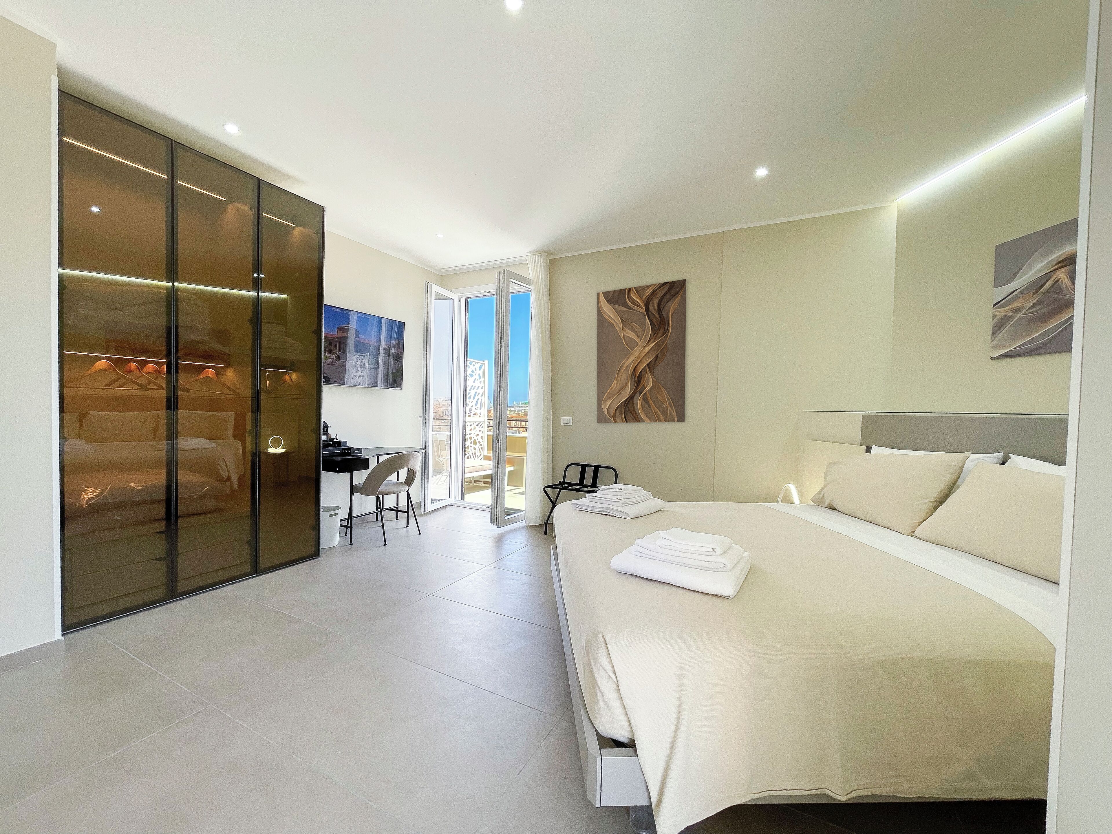 Habitación doble superior, 1 cama King size, vista a la ciudad | Wifi gratis 