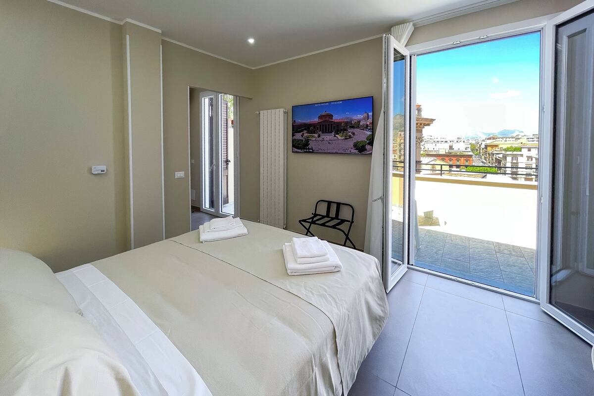 Habitación doble Deluxe, vista a la ciudad | Wifi gratis