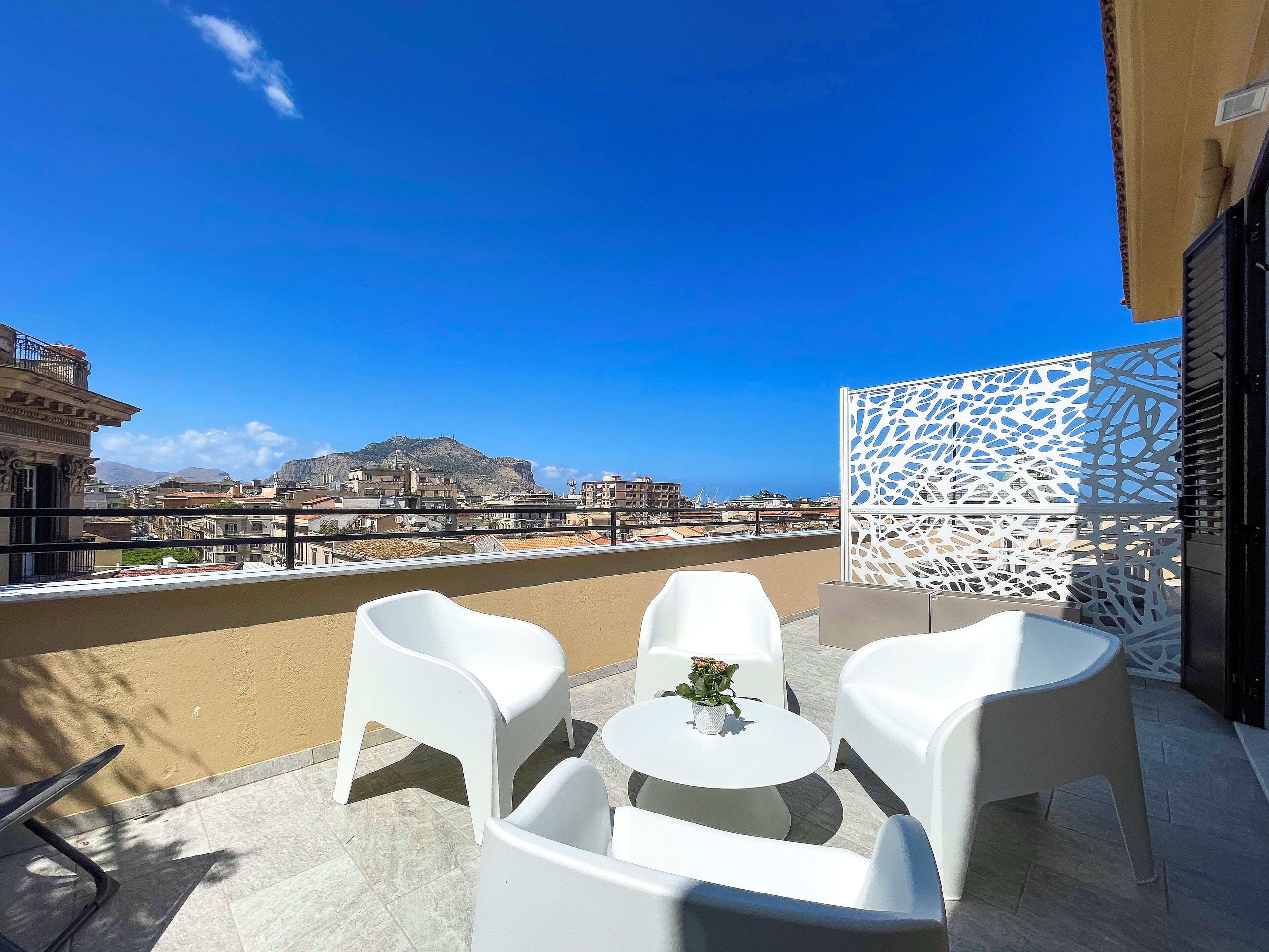 Deluxe Double Room, City View | Terrace/patio