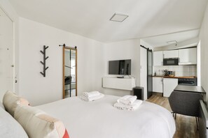 1 bedroom, free WiFi, bed sheets