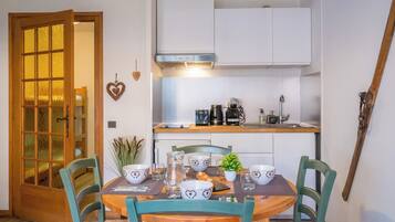 Fridge, microwave, coffee/tea maker