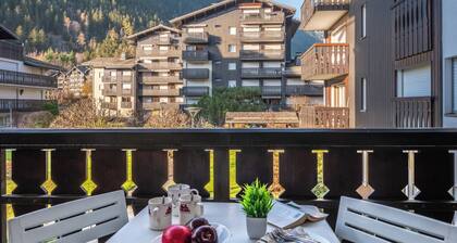 Near the slopes of Chamonix-Mont-Blanc - Balcony