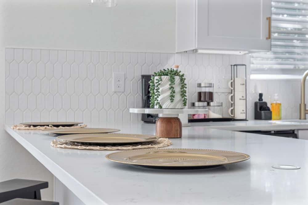 Comfy and Happy Stays Near Riverwalk and Downtown!