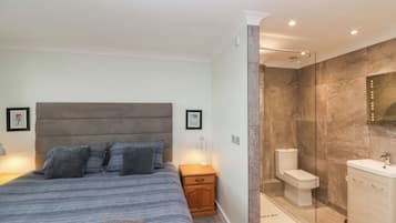 4 Schlafzimmer, individuell dekoriert, individuell eingerichtet