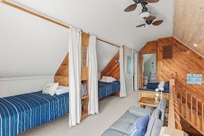 4 bedrooms, iron/ironing board, WiFi, bed sheets