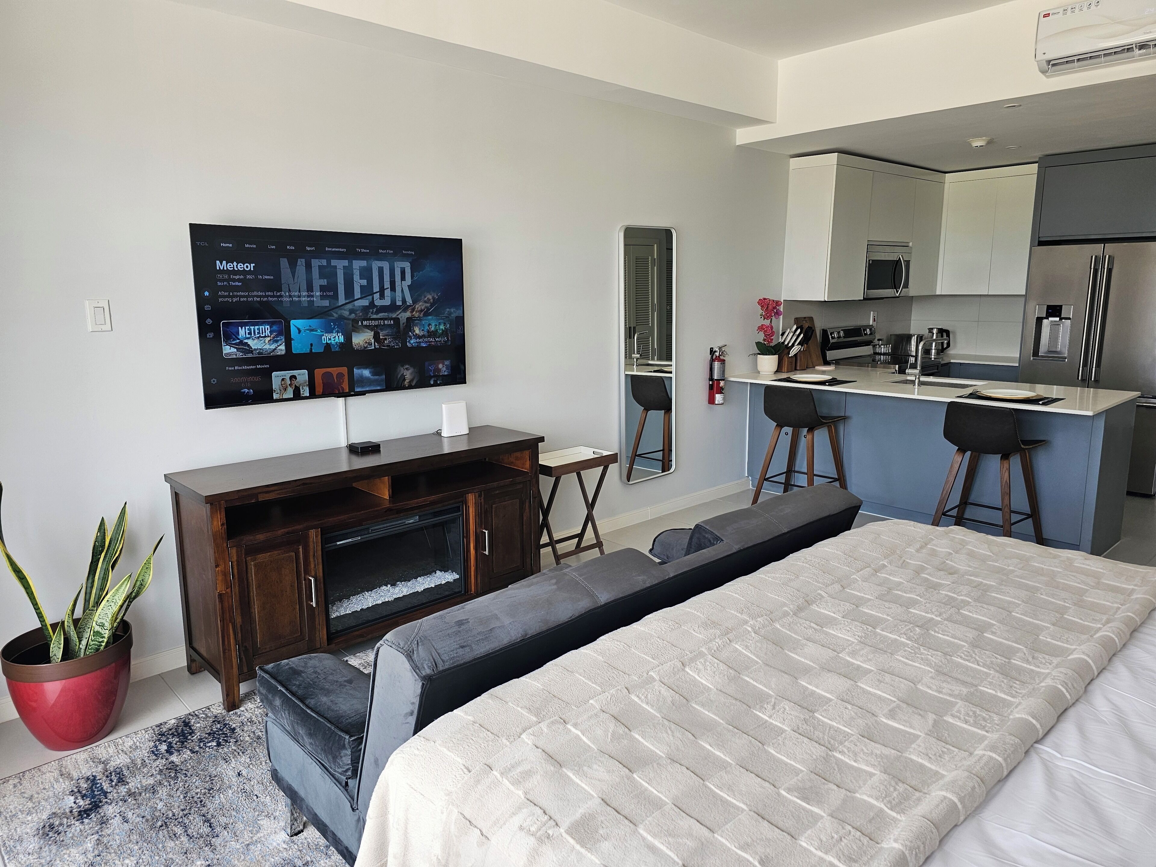 1 bedroom, in-room safe, desk, iron/ironing board