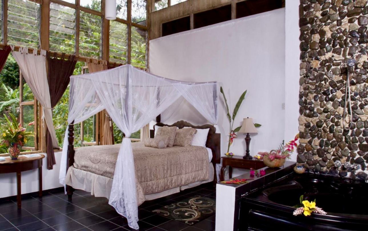 Safe på rommet, strykejern/-brett og wi-fi (inkludert)