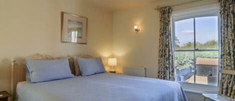 1 chambre, décoration personnalisée, ameublement personnalisé