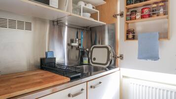 Dụng cụ nấu nướng/bát dĩa/dao nĩa