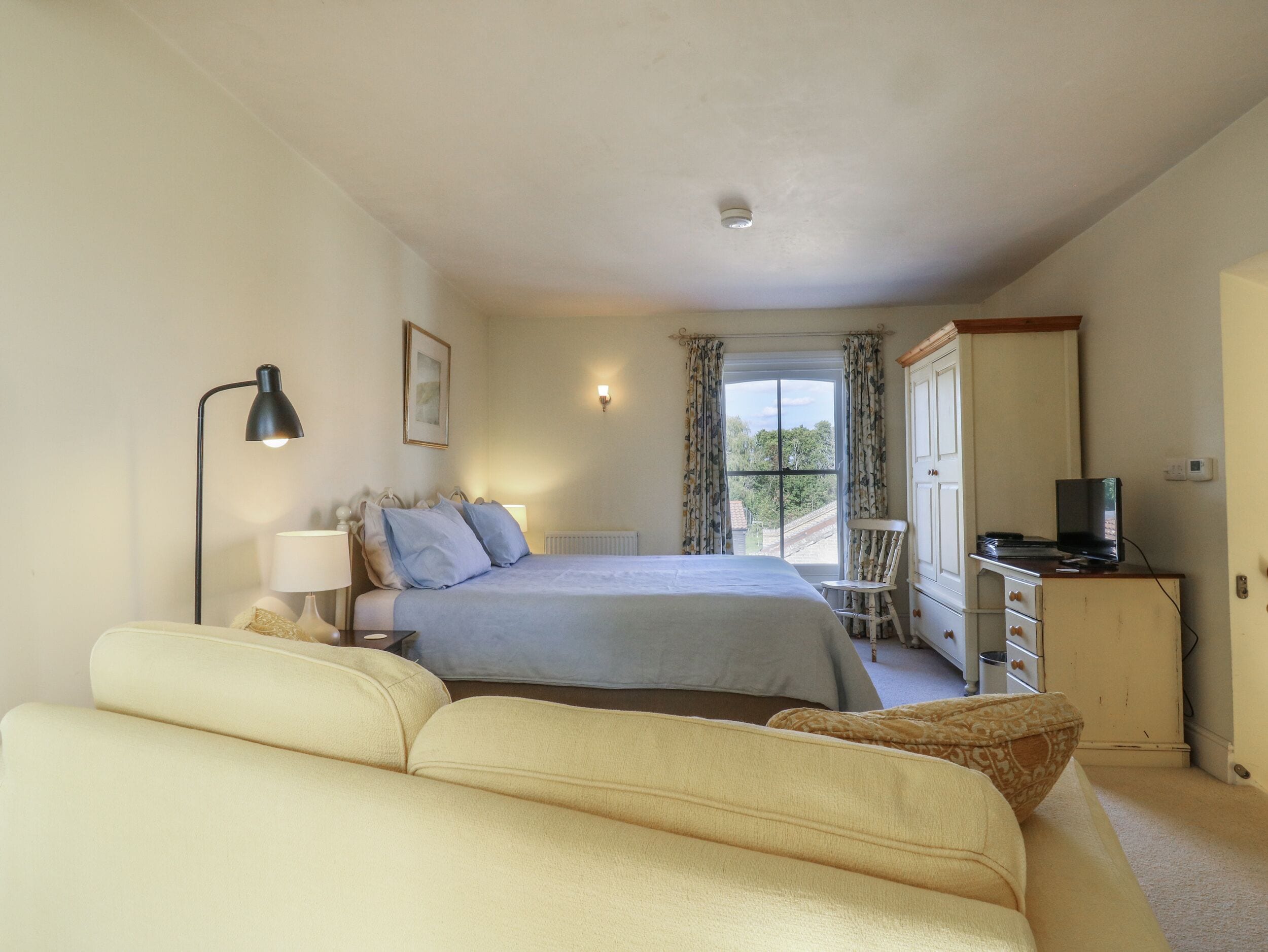 1 bilik tidur, dihias secara berasingan 