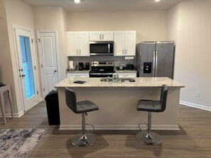 Fridge, microwave, oven, stovetop - 2 bedroom, 2.5 Townhome in charming Trinity with privacy & close to Interstate (Trinity)