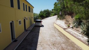 บริเวณภายนอก