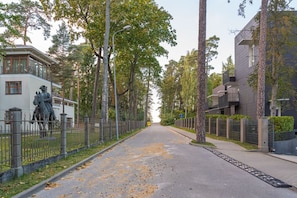 Enceinte de lâhĂ©bergement