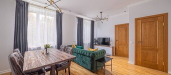 Stylish 1-bedroom apartment – 100m to the beach