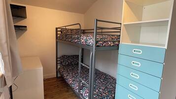 3 bedrooms, individually decorated, individually furnished, free WiFi