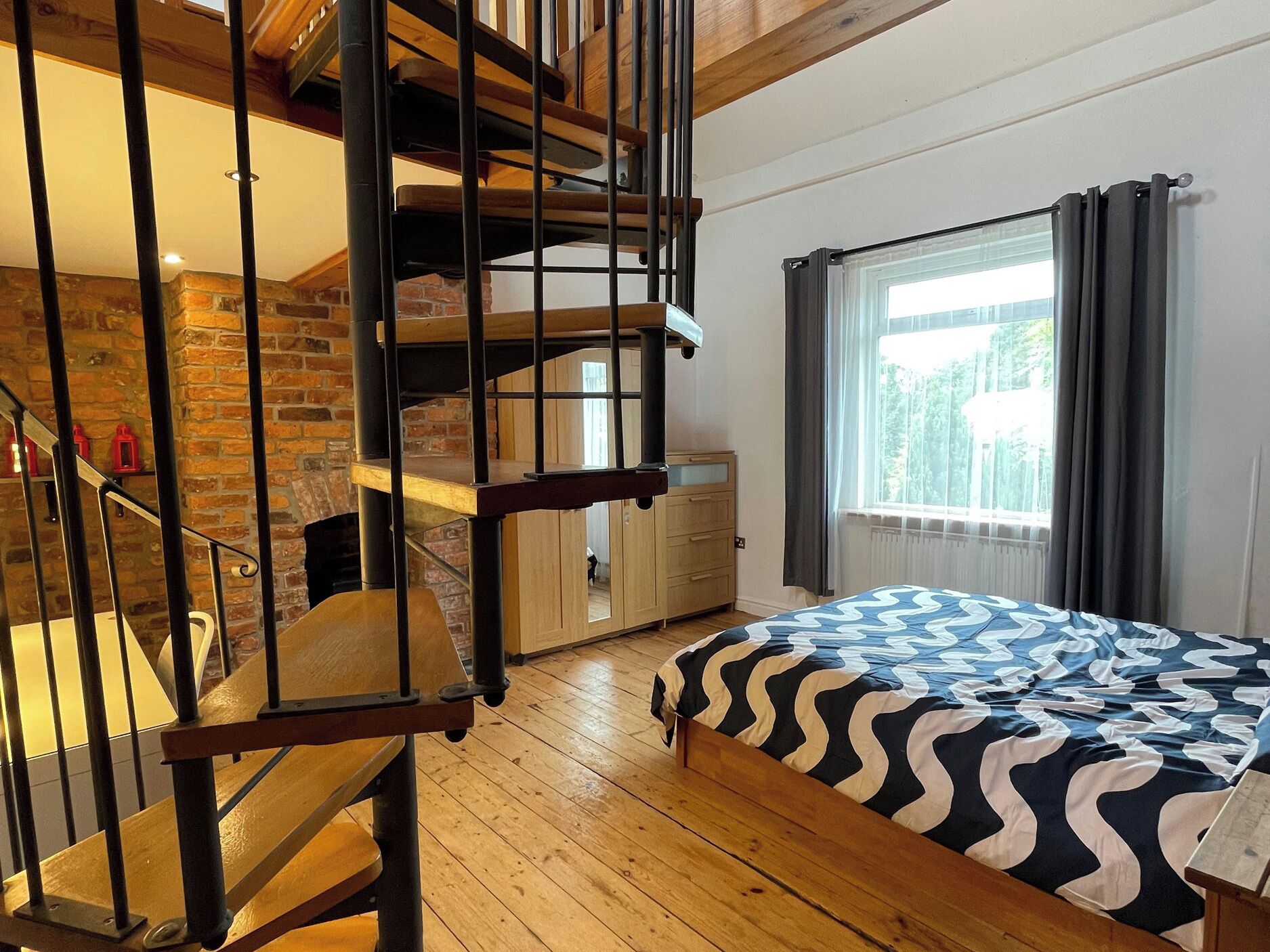 3 bedrooms, individually decorated, individually furnished, free WiFi