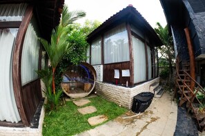 Comfort Bungalow | Terrace/patio - Ocean Bay Retreat (Pecatu)
