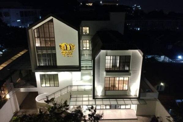 Exterior - Bianco Costel (Central Bogor)