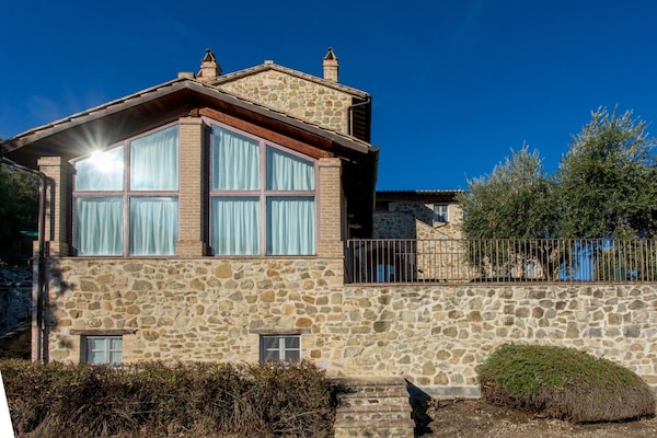 Studio Apartment In A Farmhouse With Swimming Pool - Assisi
