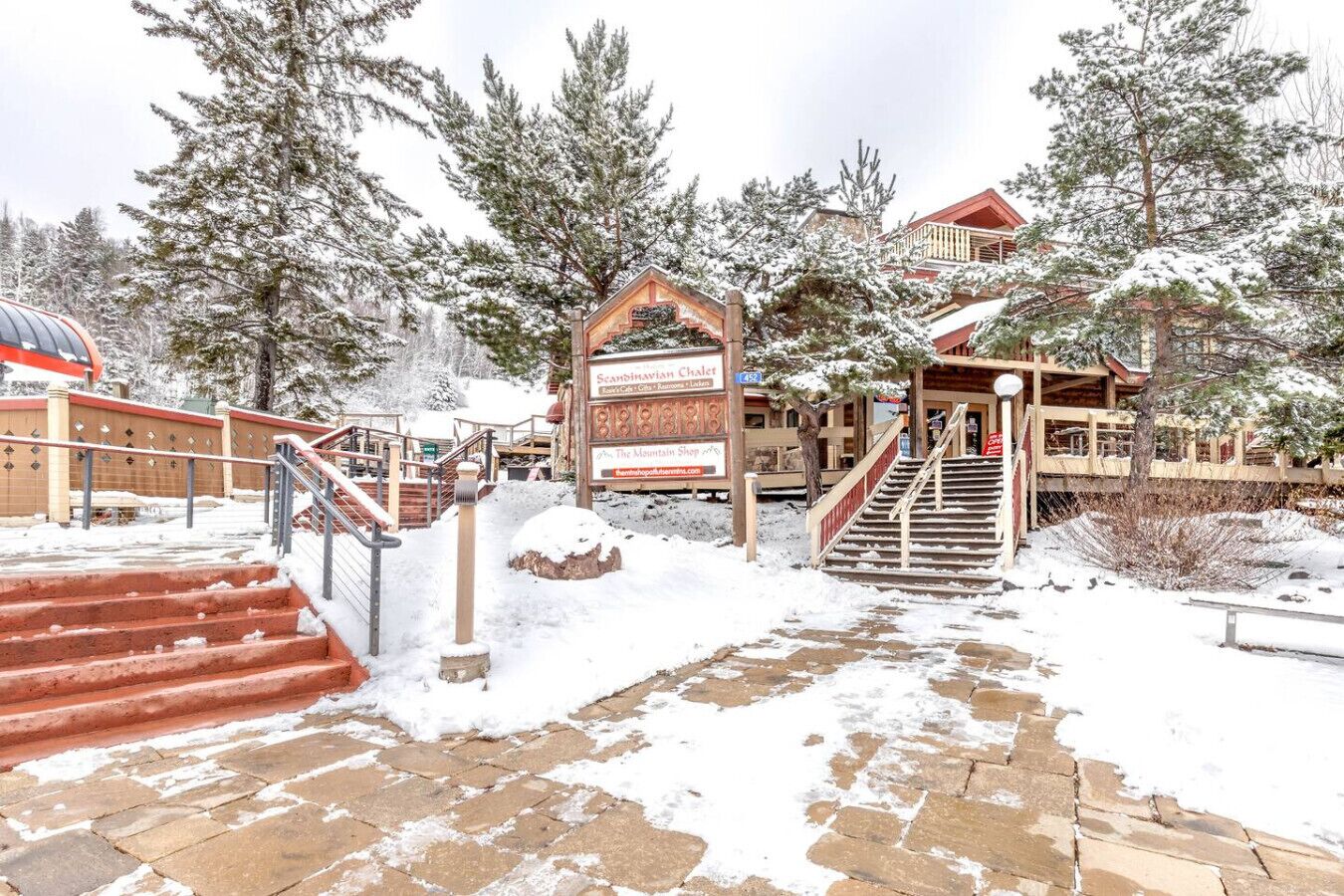 المنطقة المحيطة بالمنشأة