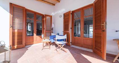 Villa 'Valle Canale Grande' with Sea View, Private Terrace and Wi-Fi