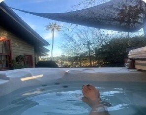 Bain à remous extérieur