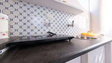 冰箱、烤箱、炉灶、茶具/咖啡用具