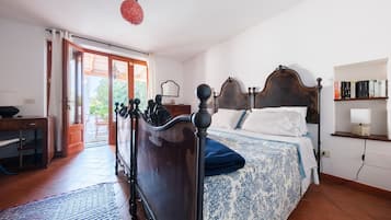 1 chambre, fer et planche Ă repasser, Wi-Fi, draps fournis