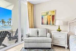 Living area - Caribe C212 (Orange Beach)