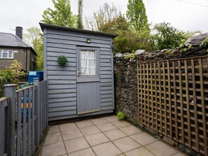 Property grounds - Garn View (Dolgellau)