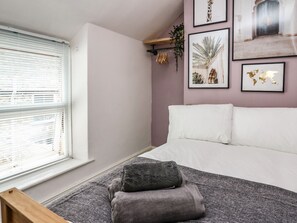 3 bedrooms, individually decorated, individually furnished, free WiFi