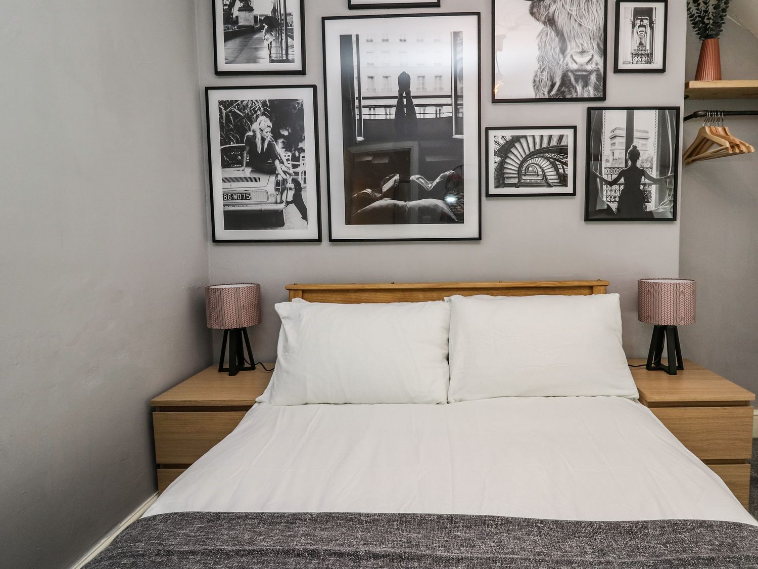 3 bedrooms, individually decorated, individually furnished, free WiFi